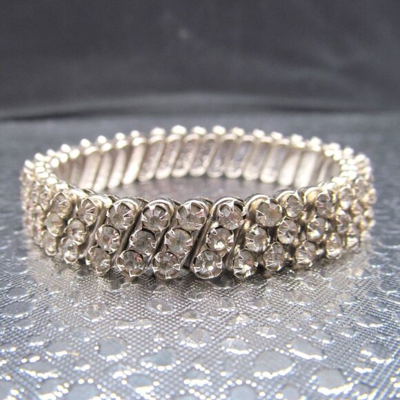 Vintage Expandable Rhinestone Bracelet Made in Japan - Picture 1 of 10